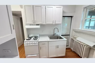 1155 Saint Johns Avenue #B, Highland Park, IL 60035 - Photo 2