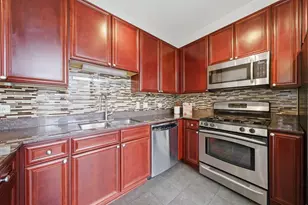 233 E 13th St, Chicago, IL 60605 - Photo 14