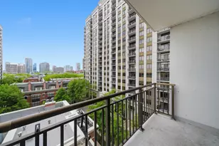 233 E 13th St, Chicago, IL 60605 - Photo 16