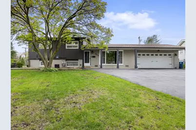 724 Lexington Drive, Chicago Heights, IL 60411 - Photo 1