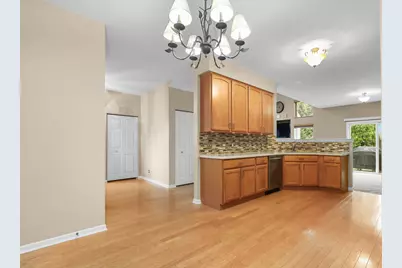 3270 Ronan Drive, Lake in the Hills, IL 60156 - Photo 12