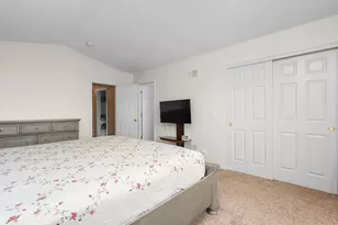 3270 Ronan Dr, Lake in the Hills, IL 60156 - Photo 24