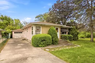 906 Georgia St, Joliet, IL 60435 - Photo 2