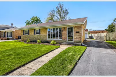113 E Central Avenue, Lombard, IL 60148 - Photo 2