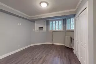 21 E Division St, Chicago, IL 60610 - Photo 2