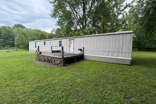 517 Fremont St, Kinmundy, IL 62854 - Photo 2