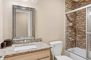 10S372 Tim Ct, Willowbrook, IL 60527 - Photo 24