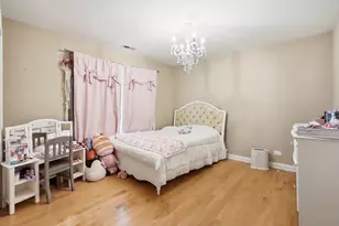 10S372 Tim Ct, Willowbrook, IL 60527 - Photo 28