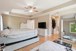 10S372 Tim Ct, Willowbrook, IL 60527 - Photo 20