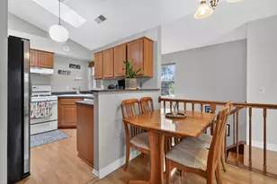 943 Ridgefield Ln, Wheeling, IL 60090 - Photo 10