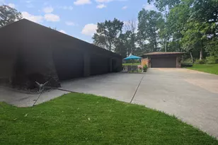 22929 Burnham Ave, Chicago Heights, IL 60411 - Photo 36