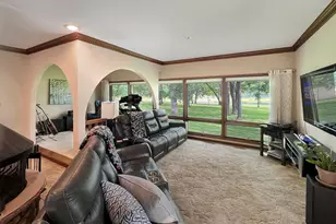 22929 Burnham Ave, Chicago Heights, IL 60411 - Photo 14