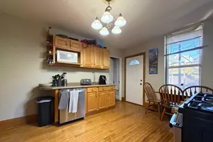 1016 W Oakdale Ave, Chicago, IL 60657 - Photo 6