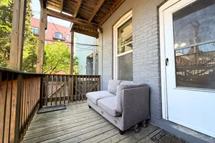1016 W Oakdale Ave, Chicago, IL 60657 - Photo 12