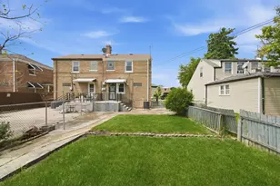 1619 N 19th Ave, Melrose Park, IL 60160 - Photo 18