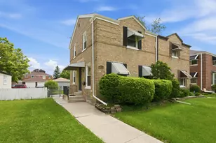 1619 N 19th Ave, Melrose Park, IL 60160 - Photo 1