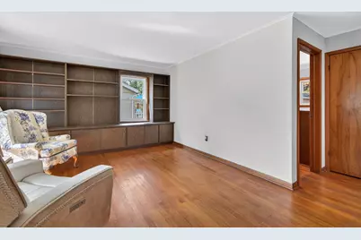 11006 Oxford Avenue, Chicago Ridge, IL 60415 - Photo 4