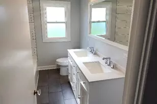 16 N Kenilworth Ave, Mount Prospect, IL 60056 - Photo 20