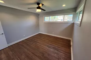 16 N Kenilworth Ave, Mount Prospect, IL 60056 - Photo 14