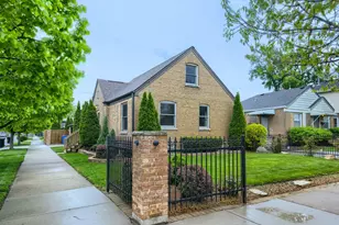 10401 S Trumbull Ave, Chicago, IL 60655 - Photo 2