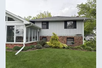 1505 Lakewood Drive, Mendota, IL 61342 - Photo 6