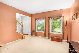 424 Camden Cir, Oswego, IL 60543 - Photo 8