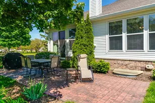 2 Tiverton Ct, Algonquin, IL 60102 - Photo 34