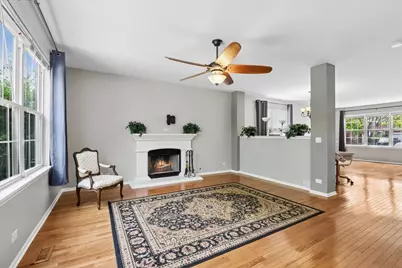 2589 Portage Avenue, Wauconda, IL 60084 - Photo 6