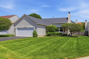 425 Hobart Dr, South Elgin, IL 60177 - Photo 1