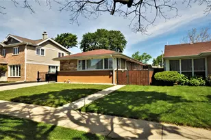 7226 W Conrad Ave, Niles, IL 60714 - Photo 2