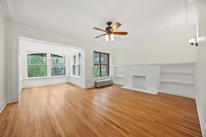 1223 E Hyde Park Boulevard #3, Chicago, IL 60615 - Photo 2