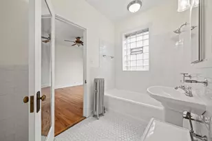 1223 E Hyde Park Blvd, Chicago, IL 60615 - Photo 20