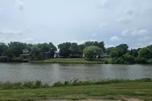 340 Klein Creek Ct, Carol Stream, IL 60188 - Photo 4