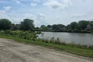 340 Klein Creek Ct, Carol Stream, IL 60188 - Photo 6