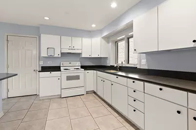 7440 W Everell Avenue, Chicago, IL 60631 - Photo 6