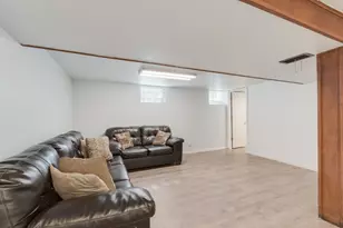 4605 Jerome Ave, Skokie, IL 60076 - Photo 18