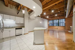 732 S Financial Pl, Chicago, IL 60605 - Photo 4