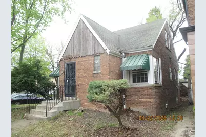 9058 S Jeffery Boulevard, Chicago, IL 60617 - Photo 2
