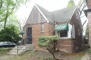 9058 S Jeffery Blvd, Chicago, IL 60617 - Photo 2