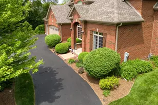 28616 W Park Dr, Barrington, IL 60010 - Photo 4