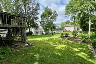 315 Maplewood Dr, Lakemoor, IL 60051 - Photo 38