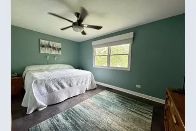 315 Maplewood Drive, Lakemoor, IL 60051 - Photo 14