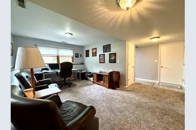315 Maplewood Drive, Lakemoor, IL 60051 - Photo 28