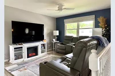 315 Maplewood Drive, Lakemoor, IL 60051 - Photo 4