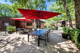 90 Boardwalk Pl, Park Ridge, IL 60068 - Photo 22