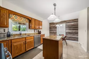 1651 Casa Solana Dr, Wheaton, IL 60189 - Photo 12
