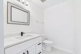 2056 Yellow Daisy Ct, Naperville, IL 60563 - Photo 12
