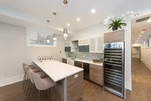 2125 W Erie St, Chicago, IL 60612 - Photo 30