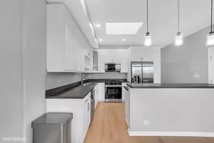 2919 N Southport Ave, Chicago, IL 60657 - Photo 16