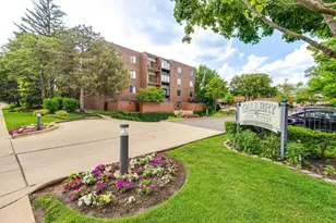 2200 Bouterse St, Park Ridge, IL 60068 - Photo 1